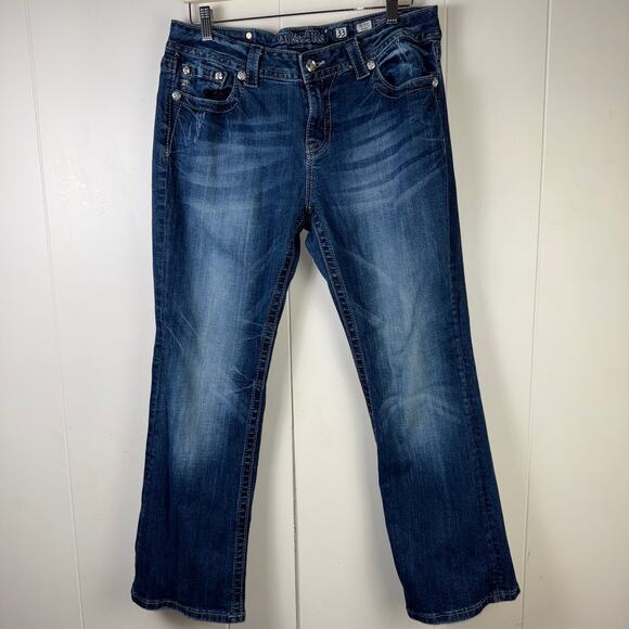 Miss Me Denim - Miss Me midrise bootcut size 33 embroidered embellished Jeans